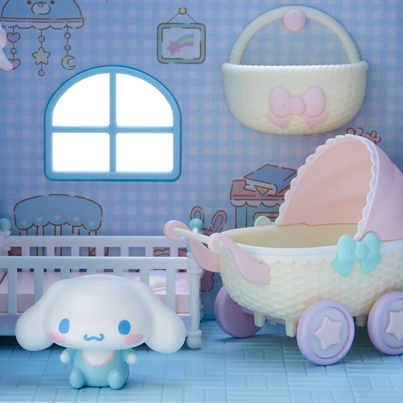 DOLL HOUSE