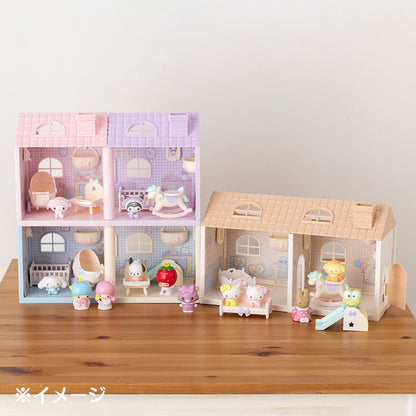DOLL HOUSE
