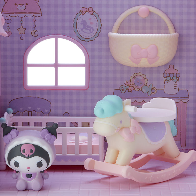 DOLL HOUSE